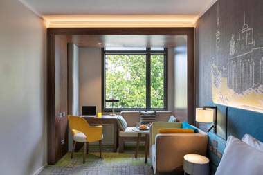 Mercure Auckland Queen Street