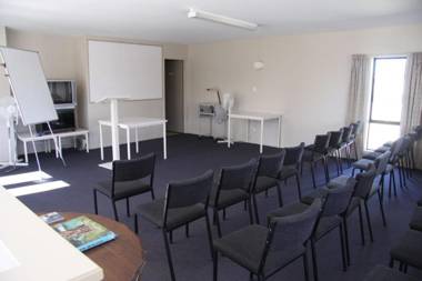 ASURE Macy's Motor Inn