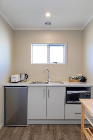 Colonial Court Motor Inn