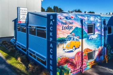 Pacific Coast Lodge and Backpackers