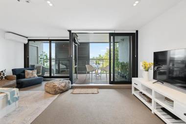 Treetop Mount Escape - Mt Maunganui Holiday Apartment