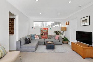 Magic at The Mount - Mt Maunganui Downstairs Holiday Unit