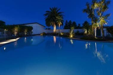 Cleveland Thermal Motel