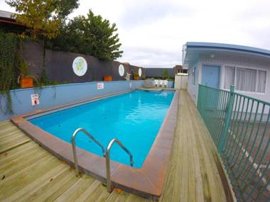 Kowhai & Colonial Motel
