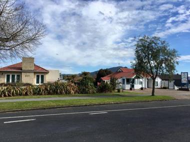 PURE Motel & Pure Guest House