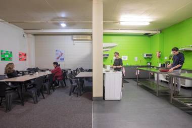 Rock Solid Backpackers Rotorua