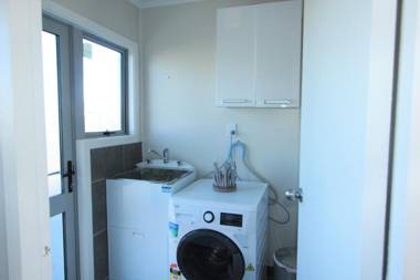 Rose Apartments Central Rotorua- Accommodation & Private Spa