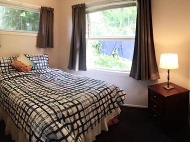 Hillside Heaven Quiet & Comfortable