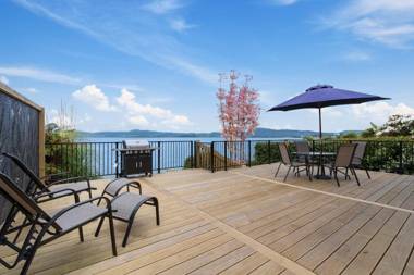 Piece of Paradise - Kawaha Point Holiday Home