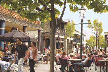 Oaks Queenstown Shores Resort