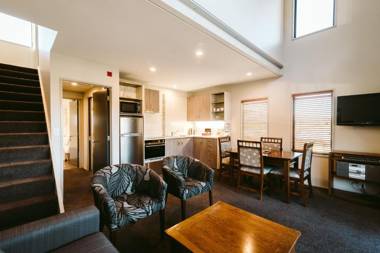 Garden Court Suites & Apartments