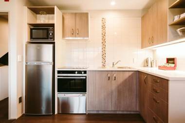 Garden Court Suites & Apartments