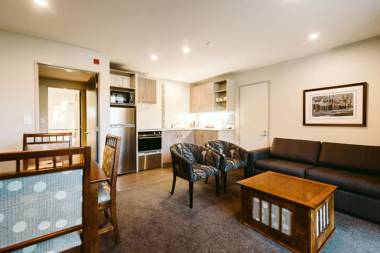 Garden Court Suites & Apartments