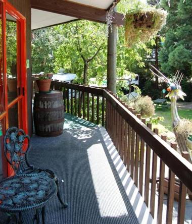 Queenstown Holiday Park & Motels Creeksyde