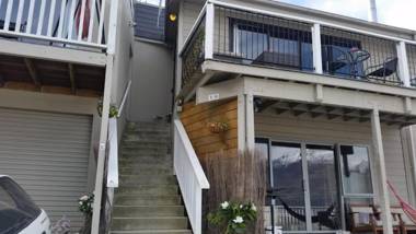 Central Lakeview Lodge and Apartments