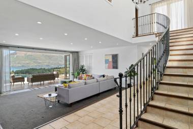 The Star of Queenstown Hill