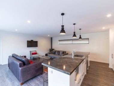 Central Spa Escape - Queenstown Apartment F2