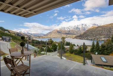 Quaint Sanctuary on Quartz