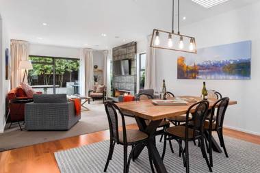 8 Hallenstein by Staysouth