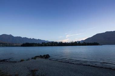 The Bay House - central and lakefront