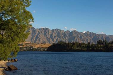 The Bay House - central and lakefront