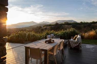 Luxury 5BDR Lodge - Ski Golf & Relax In Style