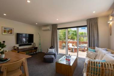 Queenstown Hillside Villa 3-City Location-Walk To Town