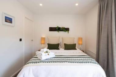 Queenstown Hillside Villa 4- City Location-Walk To Town