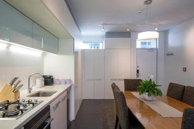 Queenstown Hill Luxury Lake Views Walk to Town