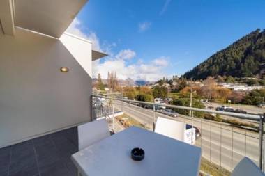 Mountain View City Apartment