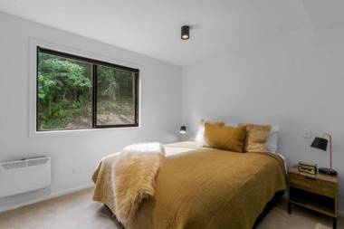 A Luxury apartment central QT with spa and gym