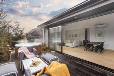 Parerā Point Jacks Point Holiday Home