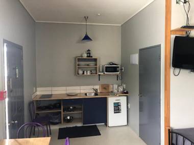 Ivorytowers Backpacker Lodge