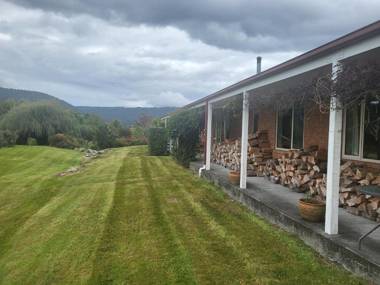 Misty Peaks Guesthouse