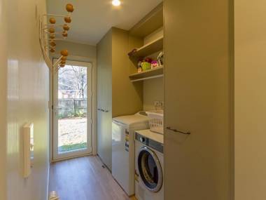 Alchemy Cottage - Arrowtown Holiday Home