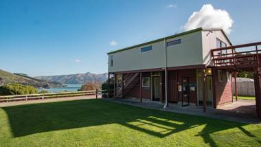 Akaroa Top 10 Holiday Park