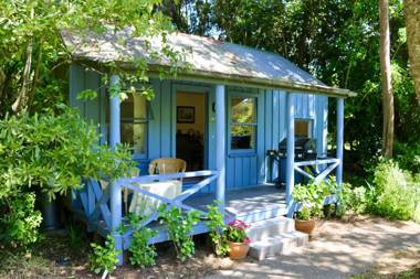 Akaroa Streamside Cottage