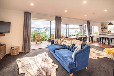 The Grandstand - French Farm Holiday Home