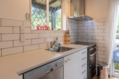 La Petite Maison - Akaroa Holiday Home