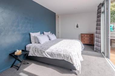 La Maison De Verre - Akaroa Holiday Home