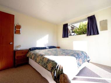 Akaroa Harbour View - Christchurch Holiday Homes