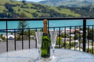 Vue De La Mer - Akaroa Holiday Home