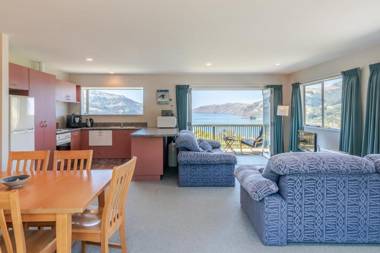 Seaview Outlook - Wainui Holiday Home