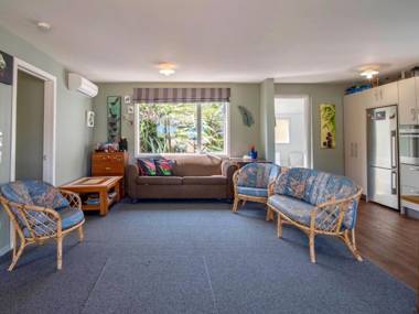 Bay Bliss - Akaroa Holiday Home