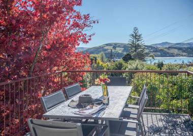Rose on the Bay - Akaroa Holiday Home