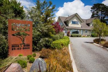 Manuka Lodge B&B