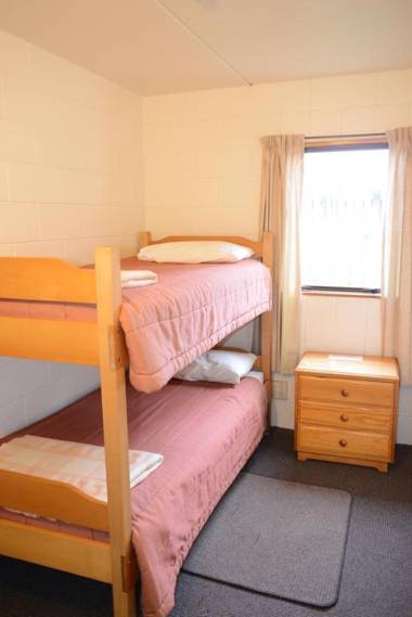 The Hobbit Motorlodge