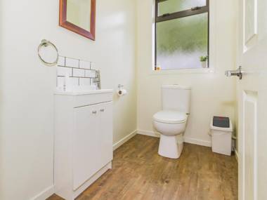 Pinetree Lodge - Ohakune Holiday Home