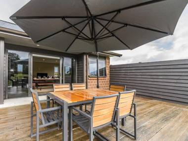 Pinetree Lodge - Ohakune Holiday Home