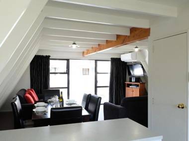 Central Ski Chalet - Ohakune Holiday Home